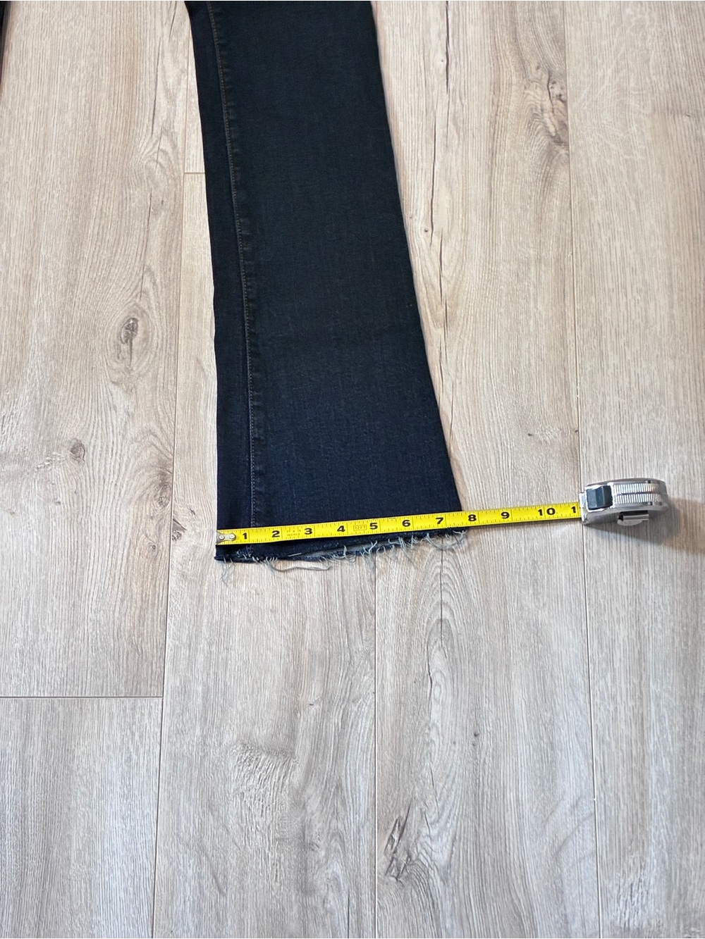 J Brand Janet Dark Indigo Flare Jeans Size 26 Raw Hem Bootcut Stretch Denim - Picture 12 of 13